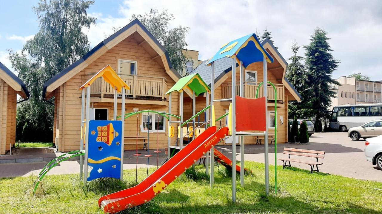 Janosik II Hotel Ustronie Morskie Ngoại thất bức ảnh